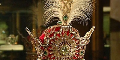 (Video) Introducing Iran’s National Jewels in the Treasury: Unique and Majestic Treasures with Pearls and Stunning Gemstones!