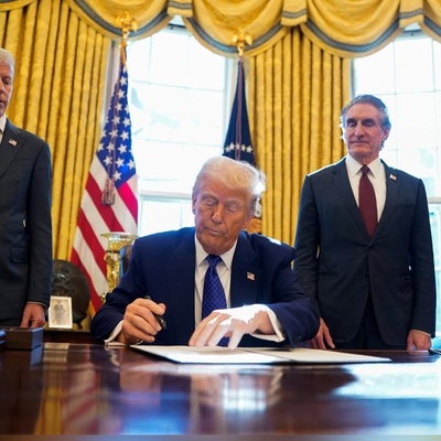 Washington Amid Federal-Local Clash: Justice Department Retreats from Seizing Capital Police