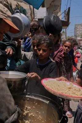 Attacks on Starving Gazans Amount to War Crime: Araqchi