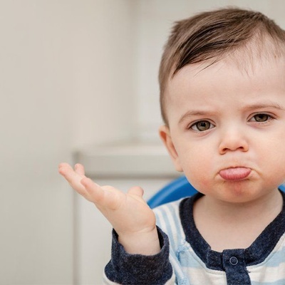 Why Some Children Become Quiet in Social Gatherings Causes and Practical Solutions