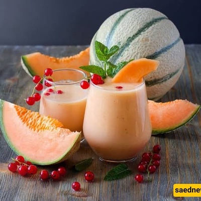 How to Make a Delicious and Nutritious Cantaloupe Smoothie + Expert Tips & Tricks