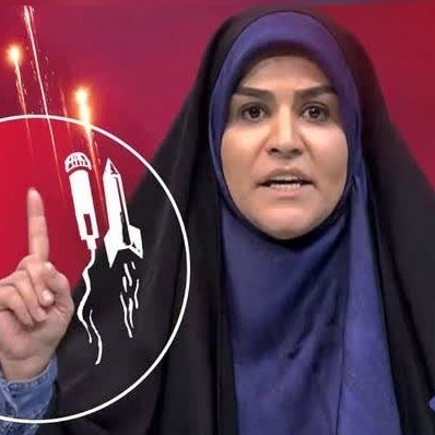 The viral image of Sahar Emami's pose during the Israeli attack on IRIB, resembling that of the Supreme Leader, Haj Qasem (Soleimani)and other military commanders and officials.(Photo)
