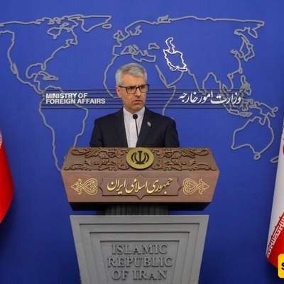 Iran and Azerbaijan Resolve to Strengthen Bilateral Ties