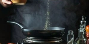 Quick and Delicious No-Yeast Boiled Bread Recipe