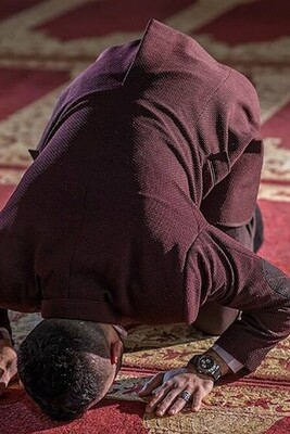 Why Do Men Stand In Front Of Women During Prayer?
