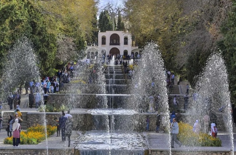 Shazdeh Mahan Garden
