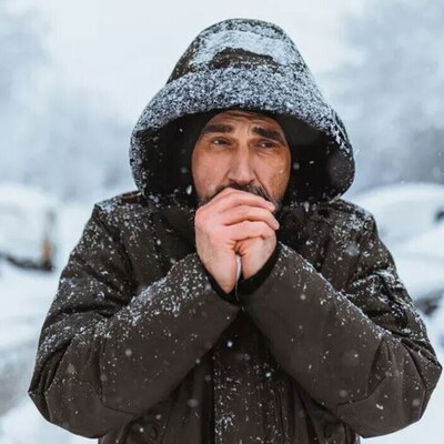 How to Keep Your Hands and Feet Warm in Winter
