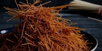 Calorie and Nutritional Value of Raw and Cooked Rice Noodles