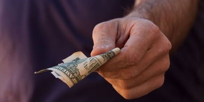 What Is the Difference Between Khums and Zakat and Taxes?