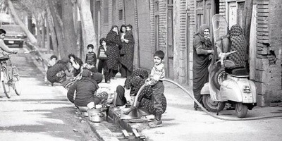 A Nostalgic Glimpse of Old Tehran / Cheers to the Mothers Who Had to Wash Dishes and Clothes by These Streams, Rain or Shine…