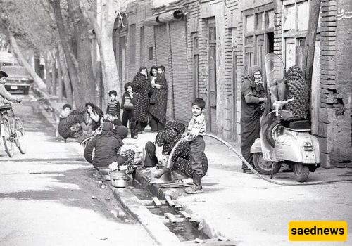 A Nostalgic Glimpse of Old Tehran / Cheers to the Mothers Who Had to Wash Dishes and Clothes by These Streams, Rain or Shine…
