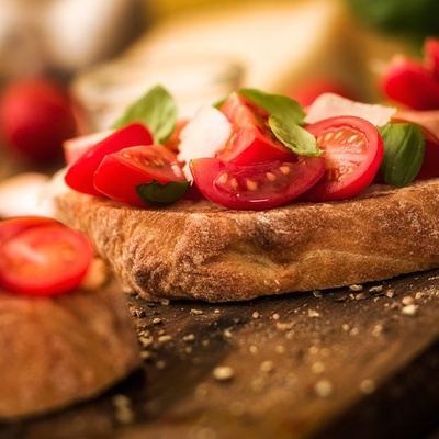How to Make Delicious Bruschetta!
