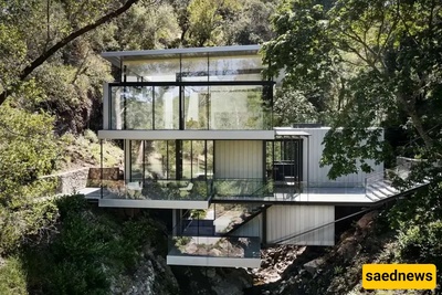 California’s Floating House / A Symbol of Innovation in Modern Architecture