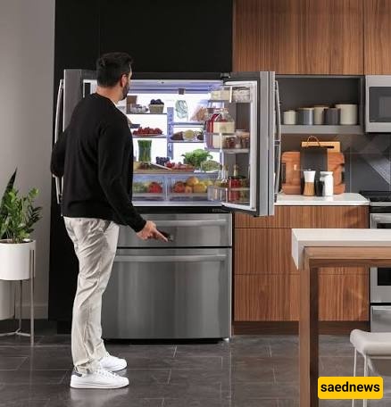 Refrigerator 