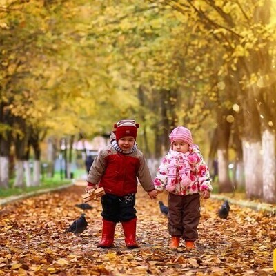 Types of Autumn and Winter Colors for Children's Clothing