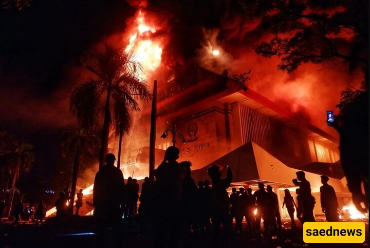 Indonesia's President Cancels China Trip As Protests Continue