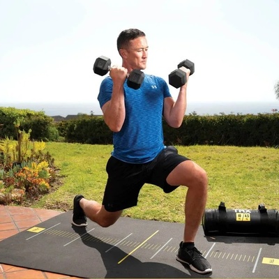 Maintain Your Body During These Tough War Days with Just 20 Minutes of Simple Home Exercise