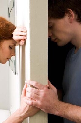 How to Deal with Someone Who Has Hurt Us? Effective and Psychological Approaches