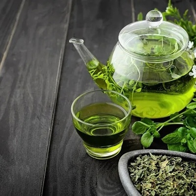 Grandmothers and Grandfathers Should Use This Type of Tea; A Vitamin-Rich Memory Booster