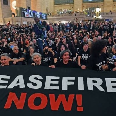 Hundreds of Jewish Protesters in New York Rally in Support of Gaza