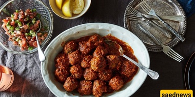 How to Make Araki-Style Meatballs (Shofteh Araki) for Four People