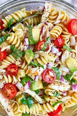 How to Make Chicken Pasta Salad