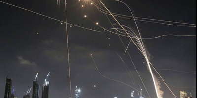 Israel Surrounded By Missiles; Iran Is Still Using Old Models!