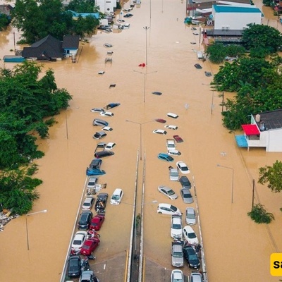 Thailand Floods Claim 145 Lives