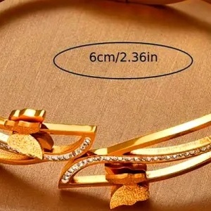 What Is a Bangle? Differences Between Bangles and Bracelets, History, and Uses