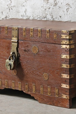 An Unknown Treasure: A 1,000-Year-Old Iranian Chest Discovered with an Advanced and Smart 8-Digit Lock 😳 + Photo