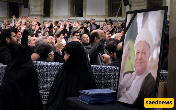 Rare Archive Photos Capture Iran’s Top Figures at Rafsanjani’s Funeral