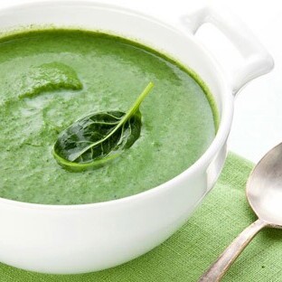 Recipe for Restaurant-Style Spinach Soup with a Unique Flavor and Aroma