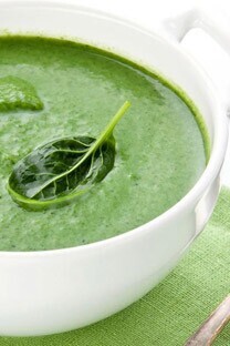 Recipe for Restaurant-Style Spinach Soup with a Unique Flavor and Aroma