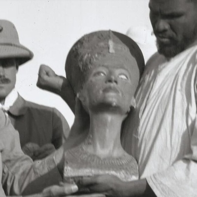 Mysterious Secrets of This Beautiful Egyptian Queen Who Remains Fascinating and Famous in the 21st Century + Images