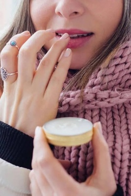 5 Interesting and Useful Uses of Lip Balm