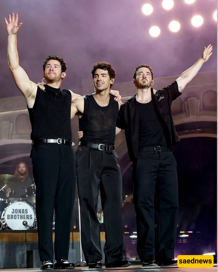 Fans Went Wild at the Jonas Brothers 20th Anniversary Show (Here’s What Happened)