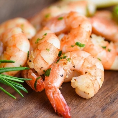 The Islamic Ruling on Eating Shrimp: A Comprehensive Jurisprudential Study Across Major Islamic Schools of Thought