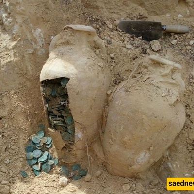 Farmer Unearths Jar Full of Indian Gold Coins in Almond Orchard [Photo]