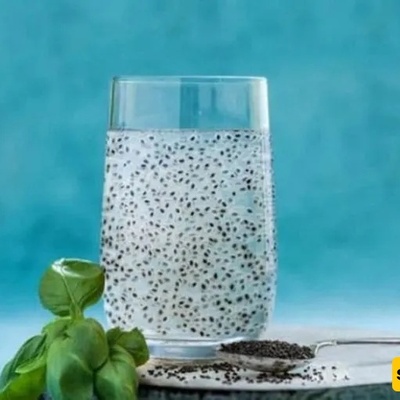 How to Prepare Yakh Dar Behesht with Basil Seeds (Tukhm-e Sharbati)