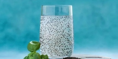 How to Prepare Yakh Dar Behesht with Basil Seeds (Tukhm-e Sharbati)