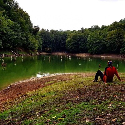 Stunning Views of Iran's Most Vibrant Lakes