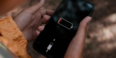 Simple Ways To Extend Your Phone Battery Life And Keep It Working Longer