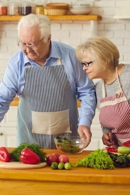 Brain Health in Midlife: What to Eat and What to Avoid