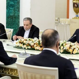 Iranian and Russian Presidents Agree to Strengthen Ties and Advance Joint Projects