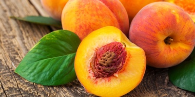 How to Keep Peaches Firm and Fresh in the Refrigerator