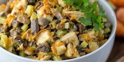 Warm Chicken and Mushroom Salad Recipe: A Quick and Delicious Lunch