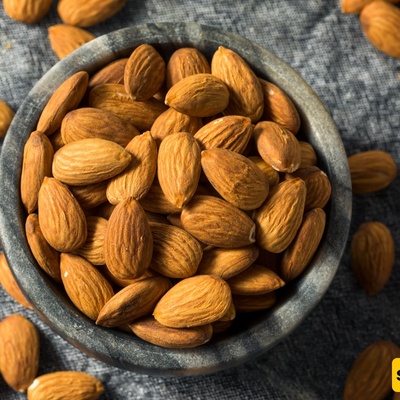 What Happens If You Eat 4 Almonds Every Day?