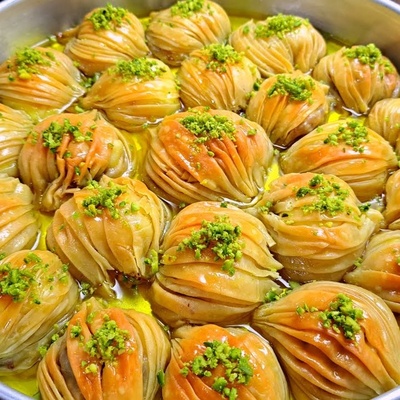 How to Make Istanbul-Style Baklava with Homemade Dough, Plus Step-by-Step Instructions for Baklava Cream and Irmik Cream — Unique and Delicious (With Video)