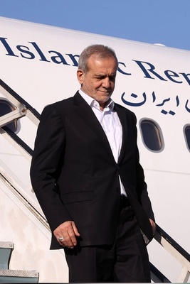 Pezeshkian Will Travel to the U.S. in 40 Days; Is a Negotiation on the Way?