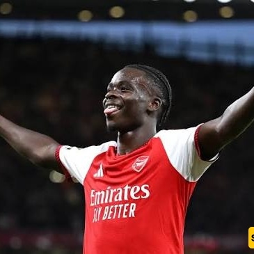 Arsenal Open Premier League Title Defense With 3-0 Win Over Coventry